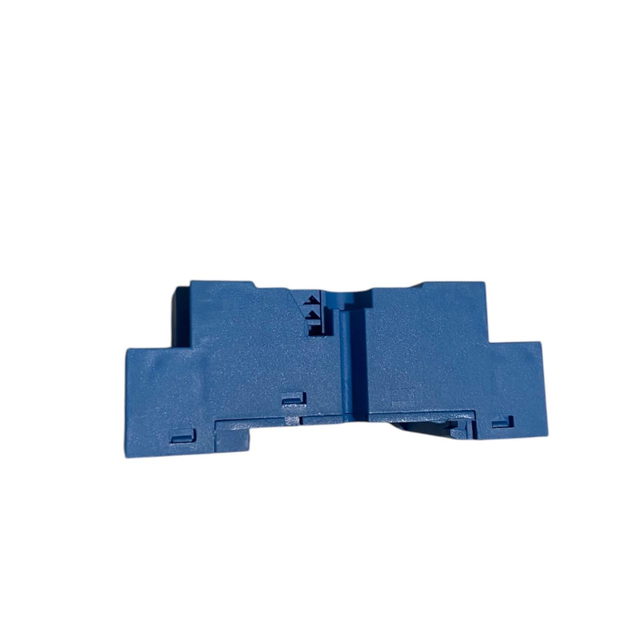 Finder 94.74.SMA base para relé