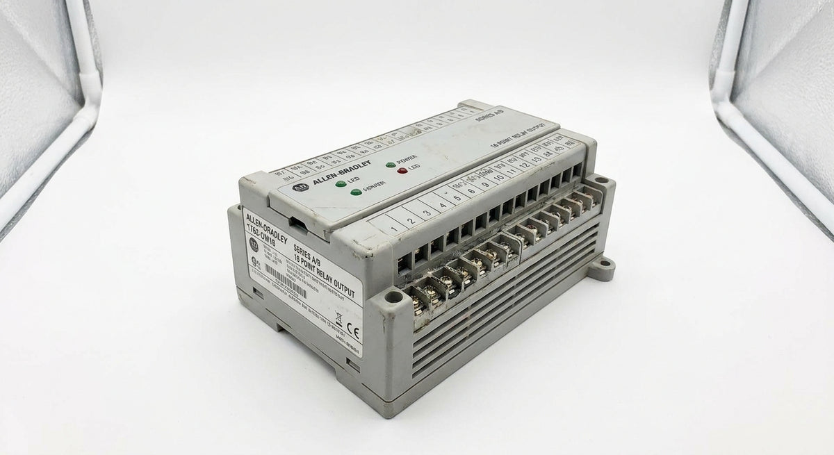 ALLEN BRADLEY 1762-OW16 SERIE A/B