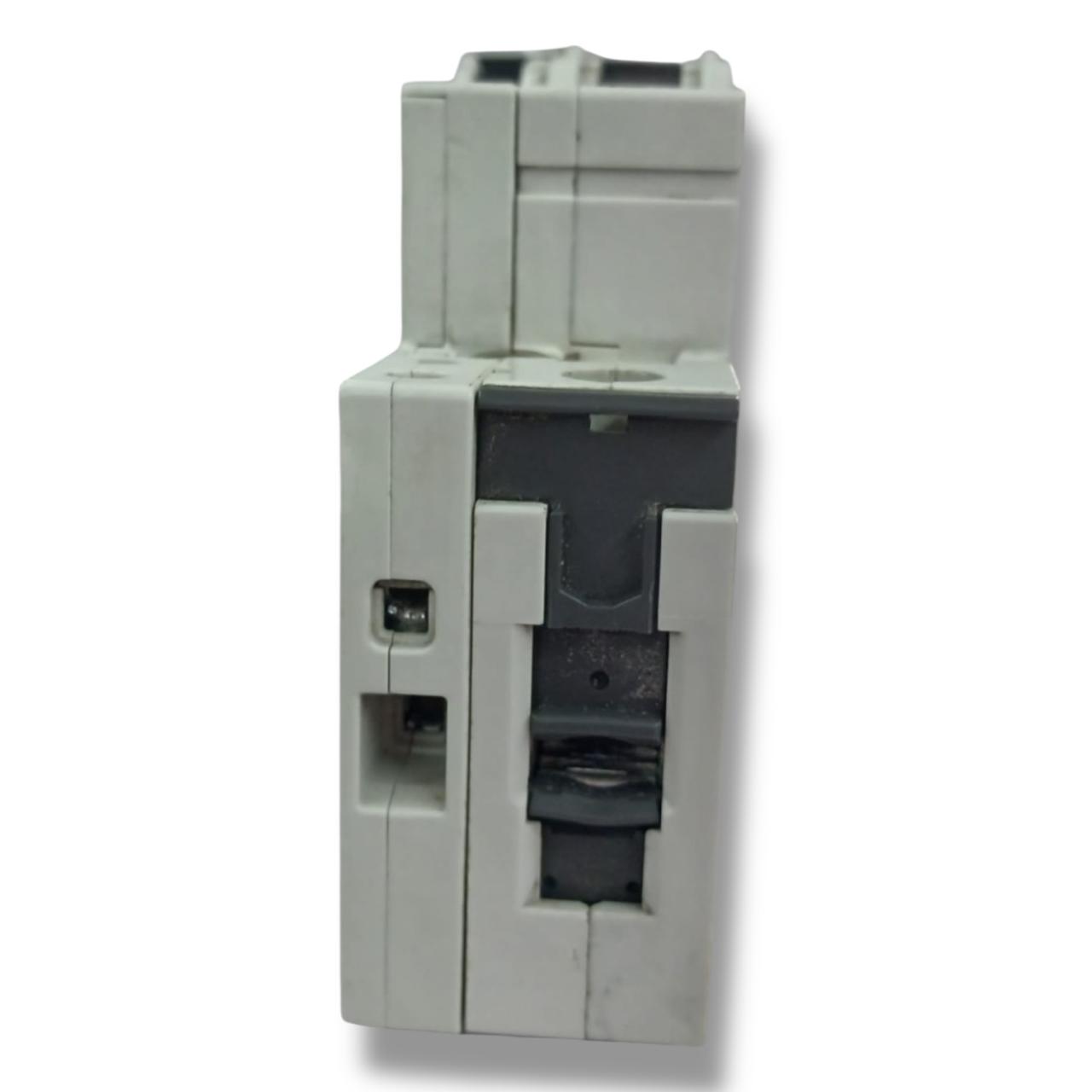Siemens 5SY4104-7 MCB C4 CON 5ST3010 INTERRUPTOR