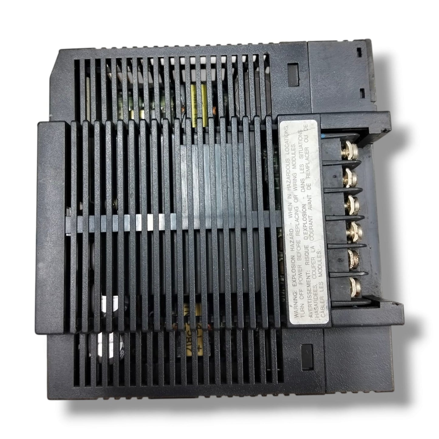 GE FANUC IC693PWR330C FUENTE DE ALIMENTACION SIN TAPA