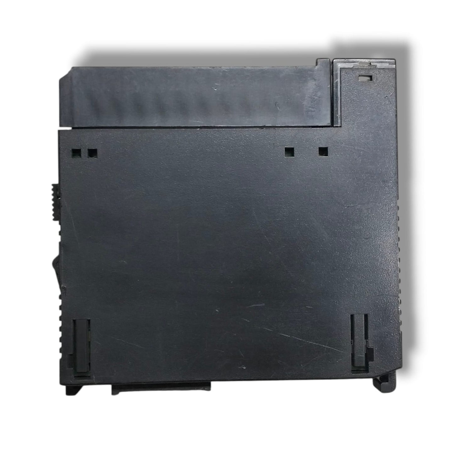 GE FANUC IC693MDL742D MODULO DE SALIDA CON DETALLE