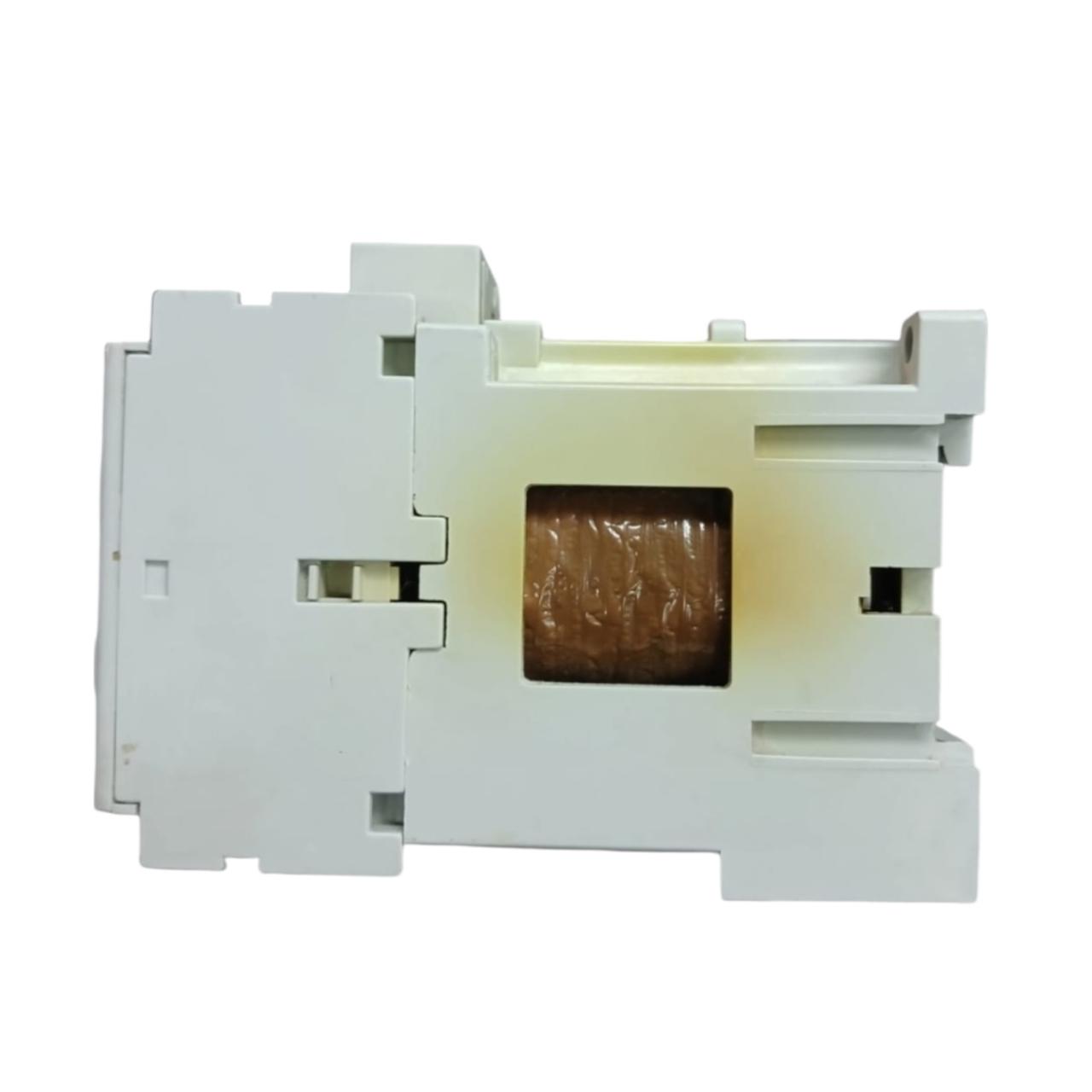 Allen Bradley 700-cf310d* Ser A relé de control industrial