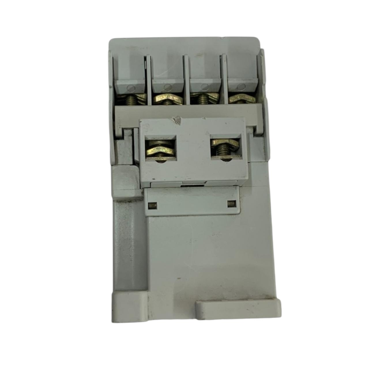 Allen Bradley 100-c09*10 Ser A contactor trifásico IEC Con Detalle