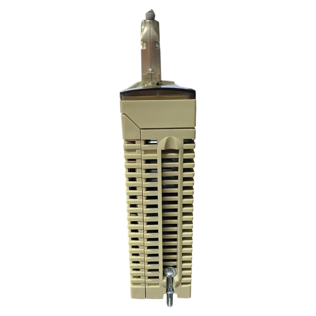 SCHNEIDER ELECTRIC TSXIBY100