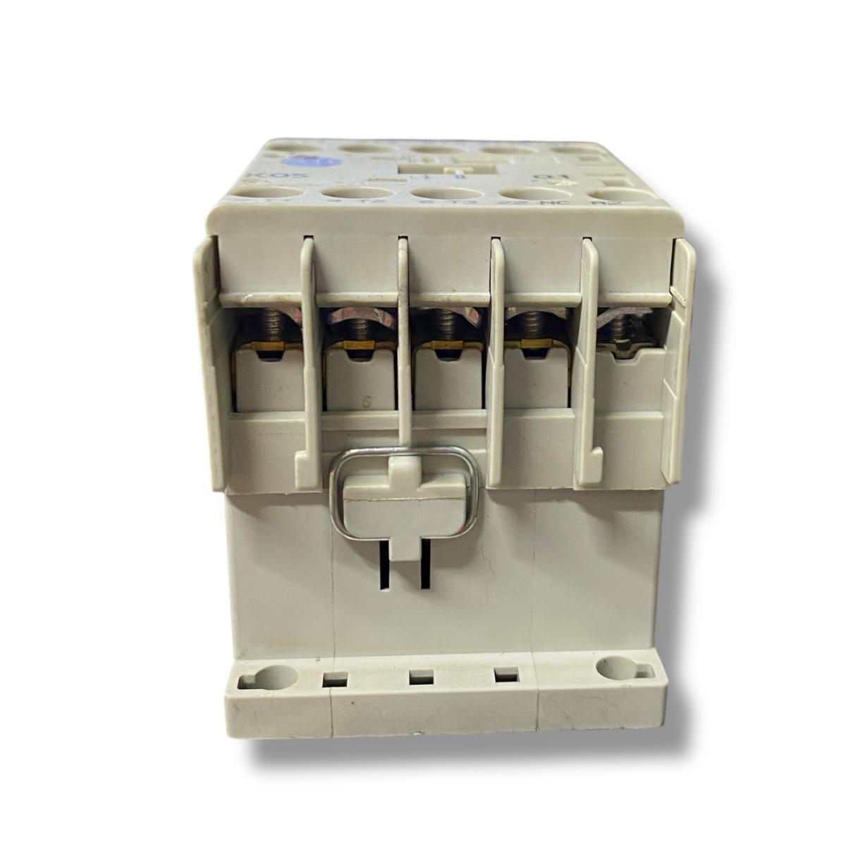 Allen Bradley 100-k05*01 contactor miniatura