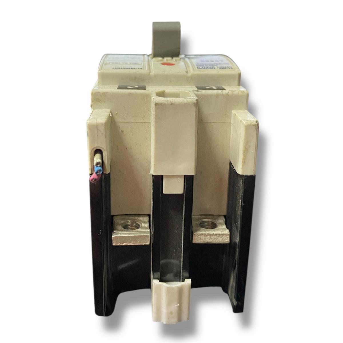 Mitsubishi Nf30-fau interruptor de caja moldeada