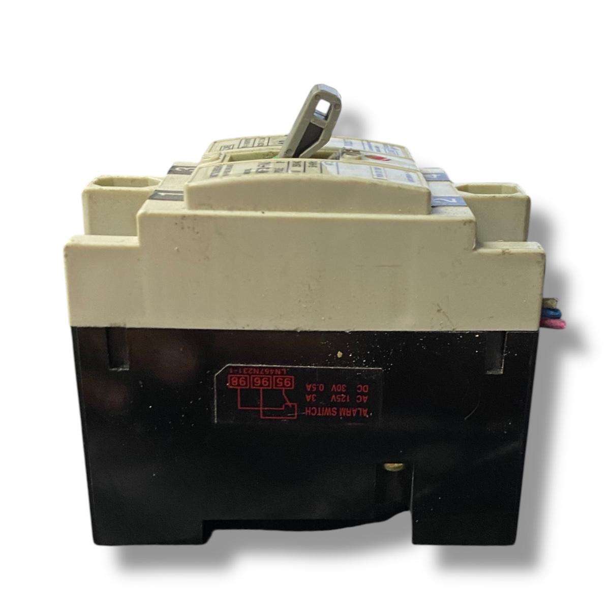 Mitsubishi Nf30-fau interruptor de caja moldeada