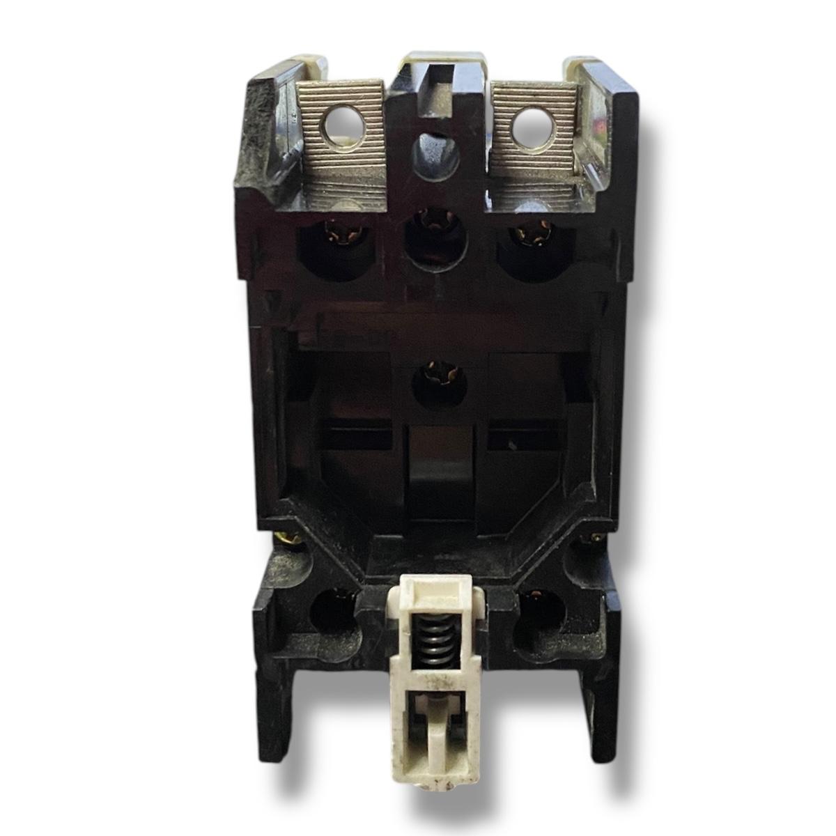 Mitsubishi Nf30-fau interruptor de caja moldeada