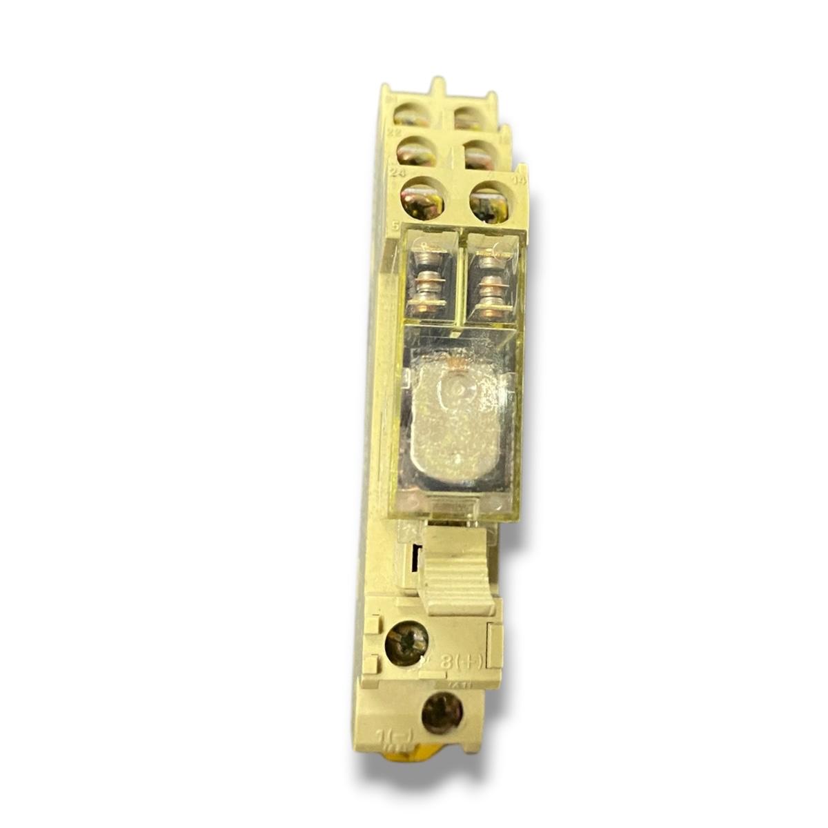 Omron G2r-2-sn+p2rf-08-e Módulo De Conmutación
