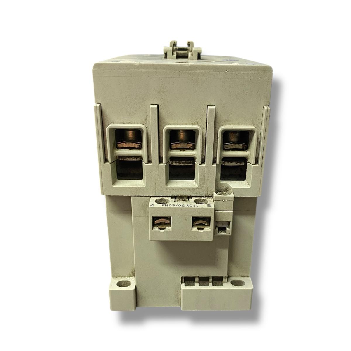 ALLEN BRADLEY 100-C72*00 contactor trifásico