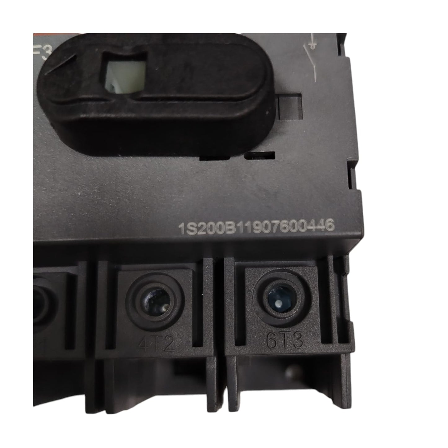 ABB 1S200B11907600446/OT125F3 Interruptor