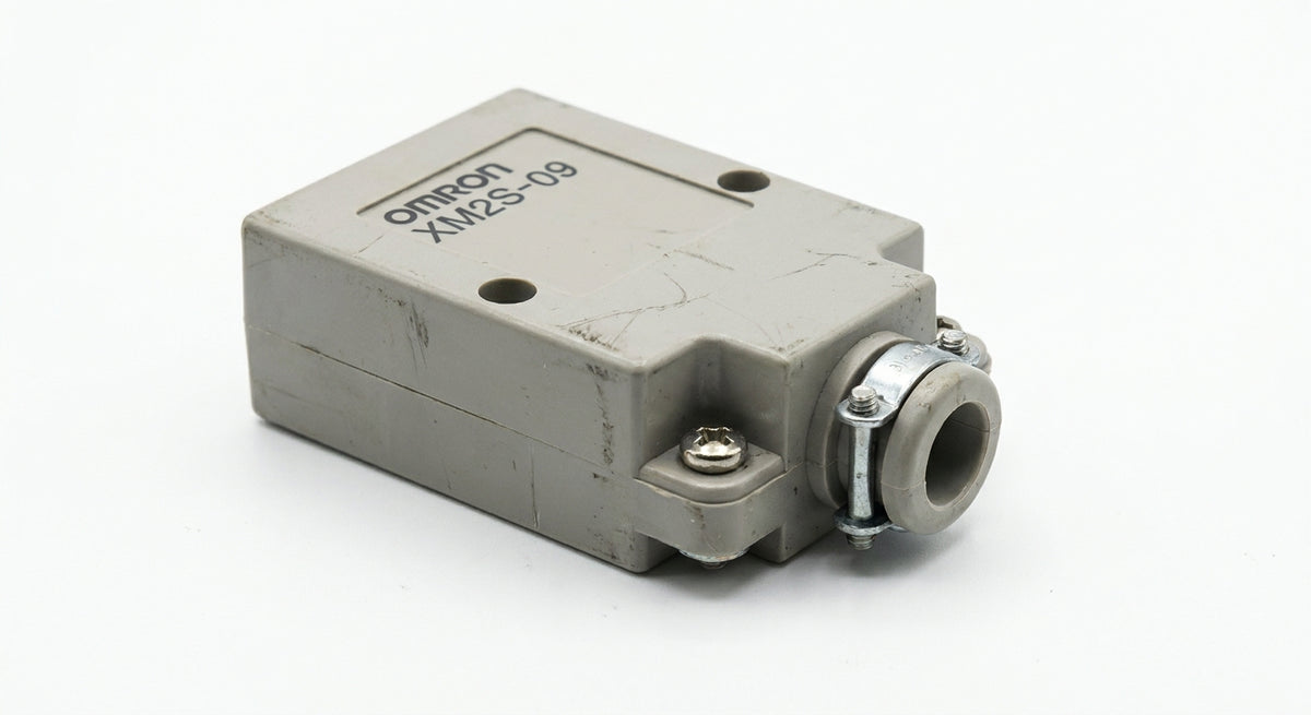OMRON XM2S-09