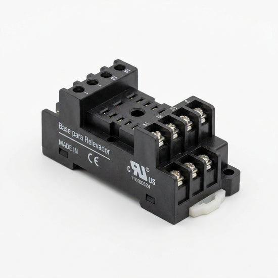 BIND 700-HA33A1  Allen Bradley Relay Socket 11 Pines