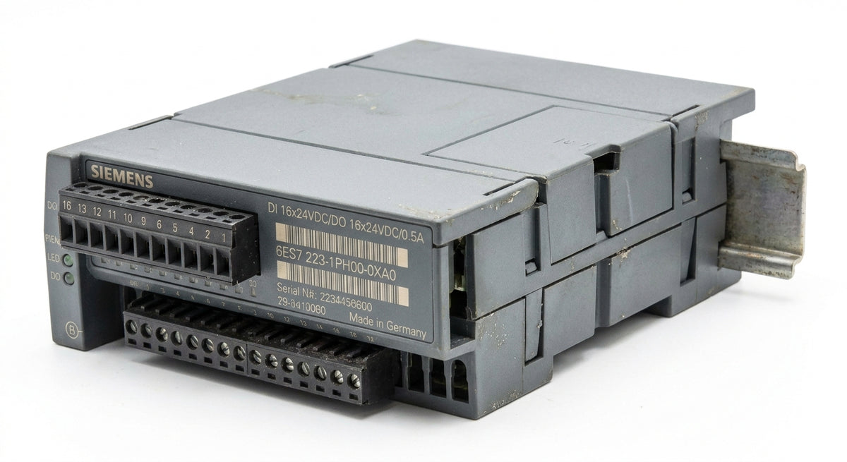 SIEMENS 6ES7 223-1PH00-0XA0