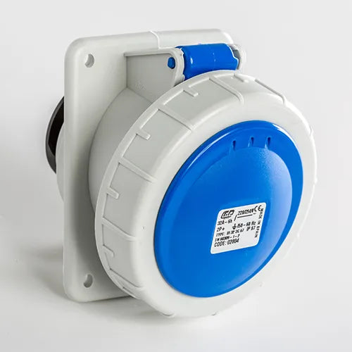 Base empotrar inclinada 32A 2P+T 230VCA 6h Azul IP66-IP67