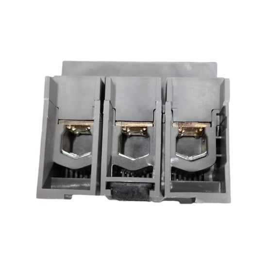 ABB	1S200B11907600539/OT125F3 Interruptor trifásico