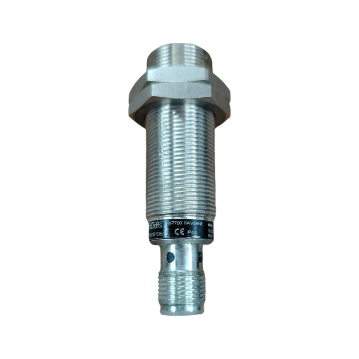 Senstronics F-67700 sensor inductivo.