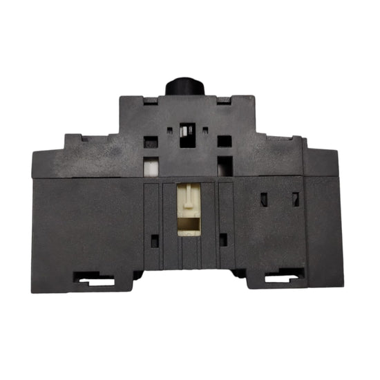 ABB	1S200B11907600451/OT125F3 Interruptor trifásico