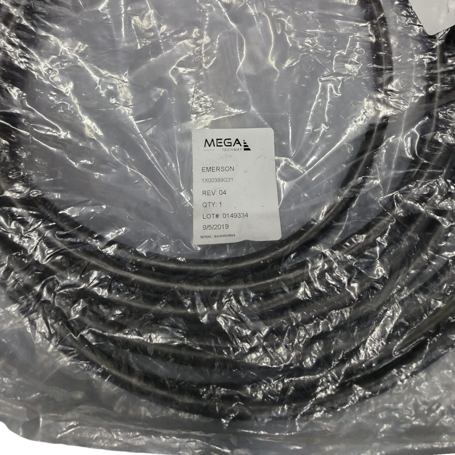 EMERSON 1X00389G31 Cable de comunicación de datos