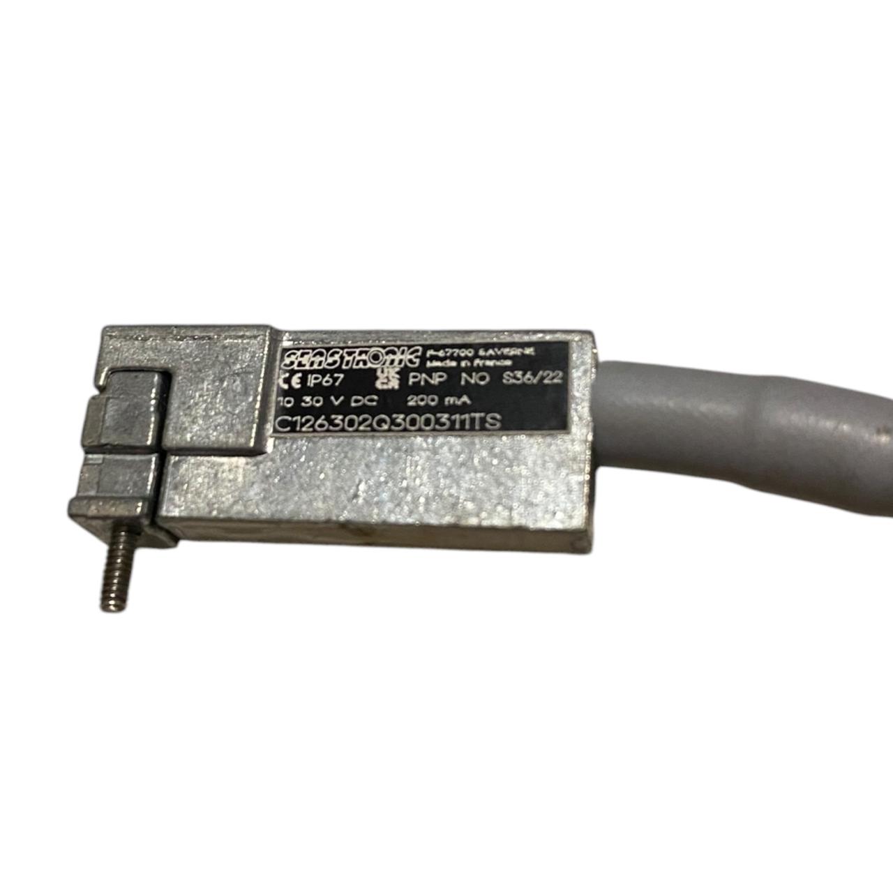 Senstronic C126302Q300311TS sensor inductivo