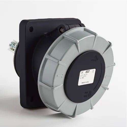 Base empotrar inclinada 63A 3P+T 500VCA 7h Negro IP66-IP67