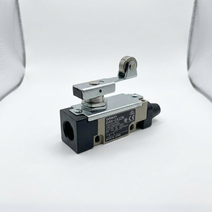 Omron D4N-2A32R