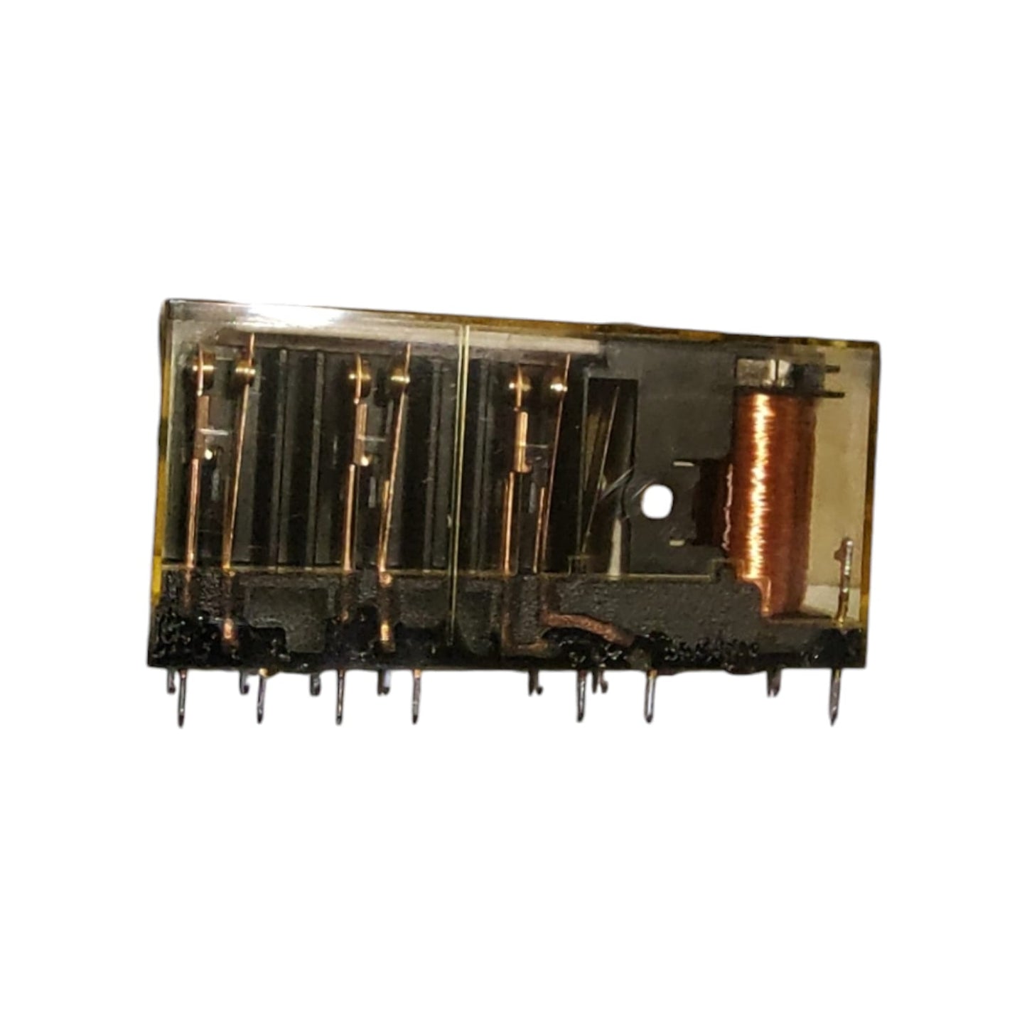 Relevador IDEC RF1V-5A1B-D24 24V.