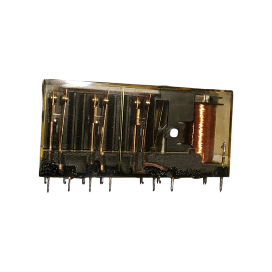 Relevador IDEC RF1V-5A1B-D24 24V.