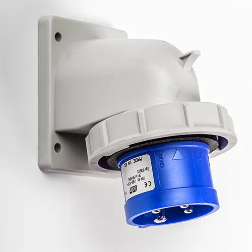 Clavija empotrar acodada 16A 3P+T 230VCA 9h Azul IP67