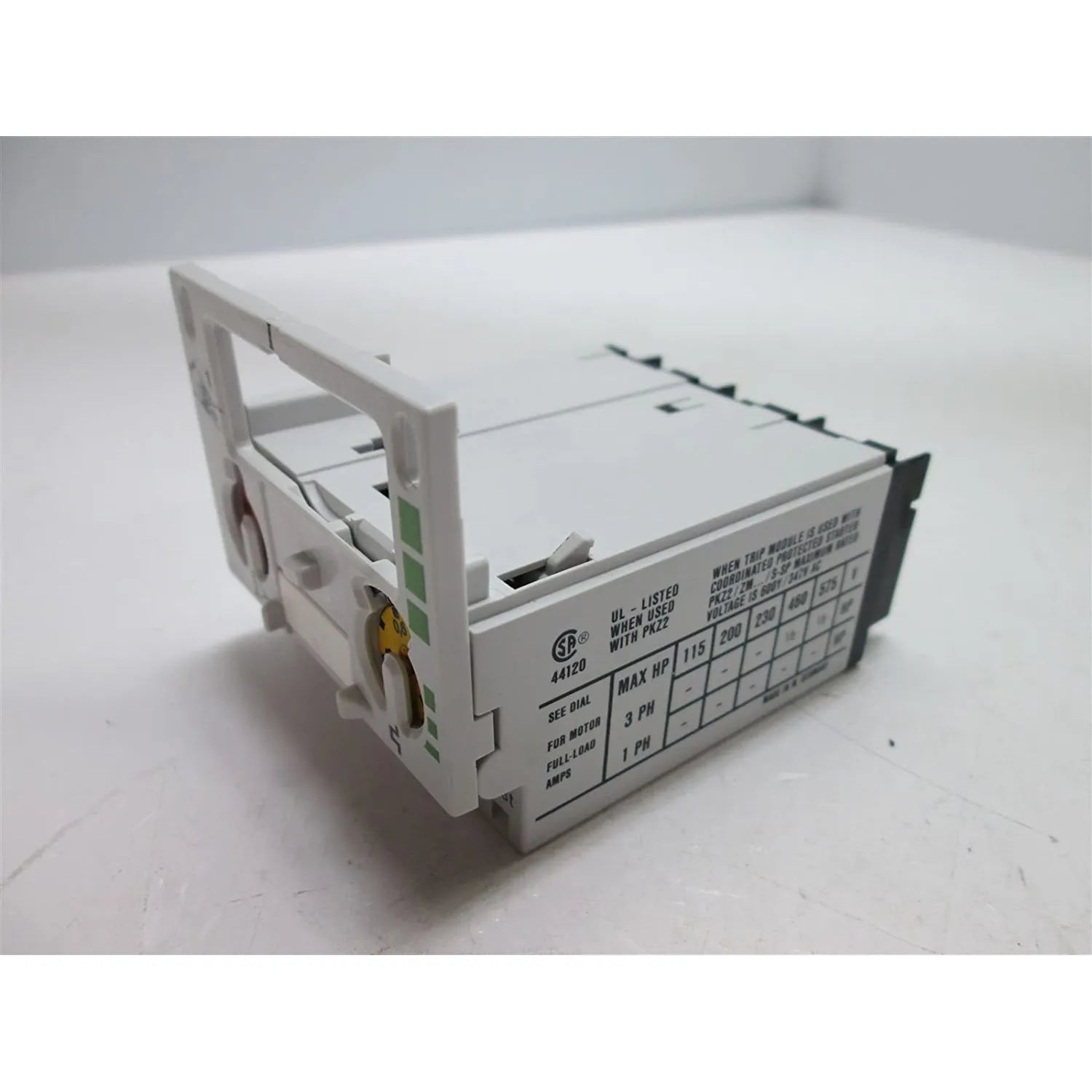 ZM-0.6-PKZ2 Bloque de disparo para PKZ2/S-SP 3 Polos Rango 0.4-0.6A IP20.
