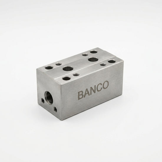 BIND Set 4 Bancos Tolix Altos Con Respaldo Color Negro Kingshouse