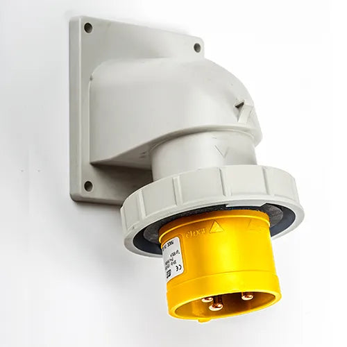 Clavija empotrar acodada 32A 2P+T 120VCA 4h Amarillo IP67