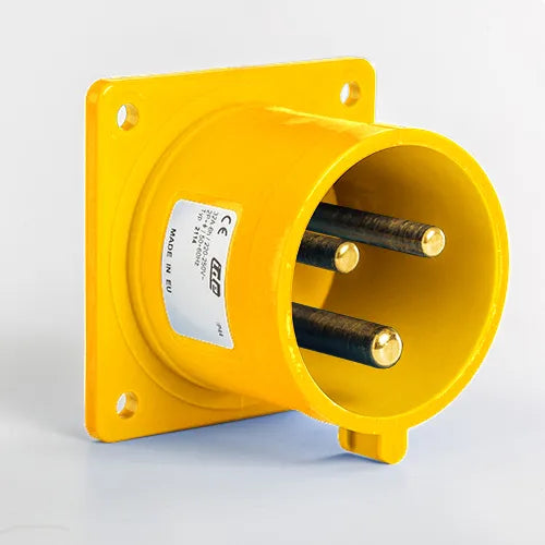 Clavija empotrar recta 32A 2P+T 120VCA 4h Amarillo IP44