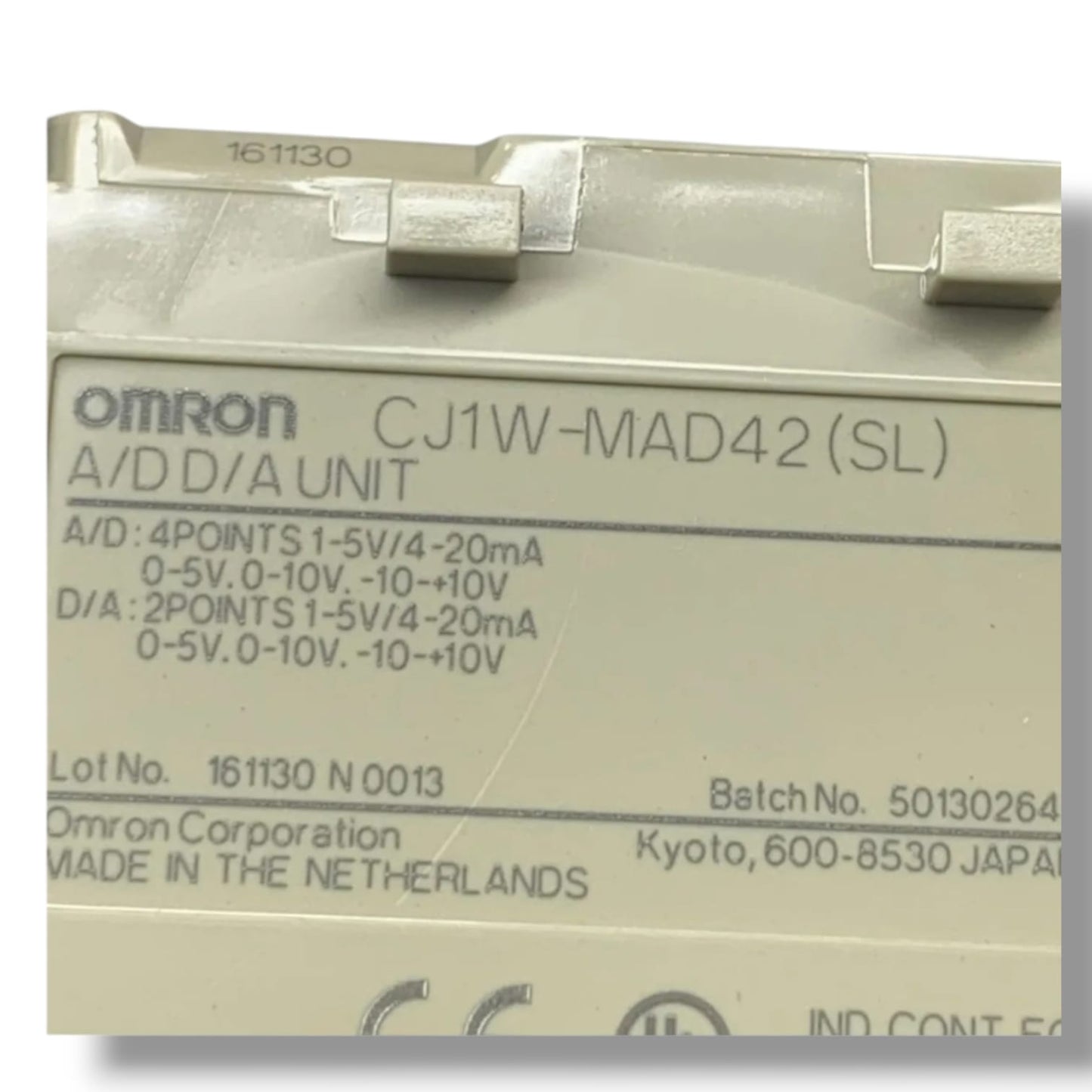 OMRON CJ1W-MAD42 MODULO DE ENTRADAS Y SALIDAS