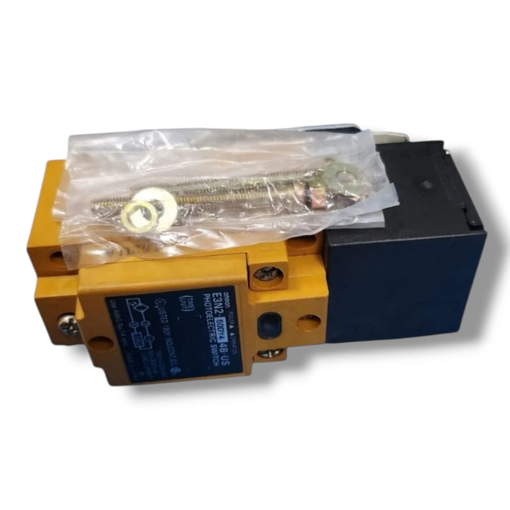 OMRON E3N2-50DT44B-US SENSOR FOTOELECTRICO