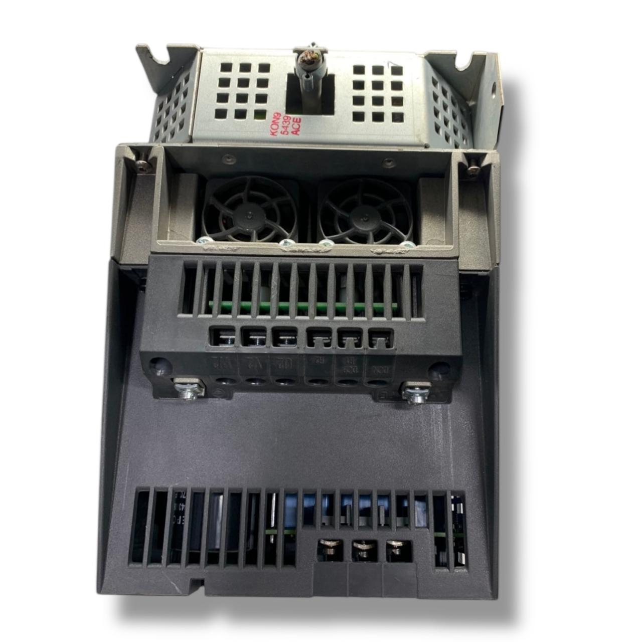 Siemens 6SL3210-1SE17-7AA0 Ver. E02 es un módulo de potencia PM340