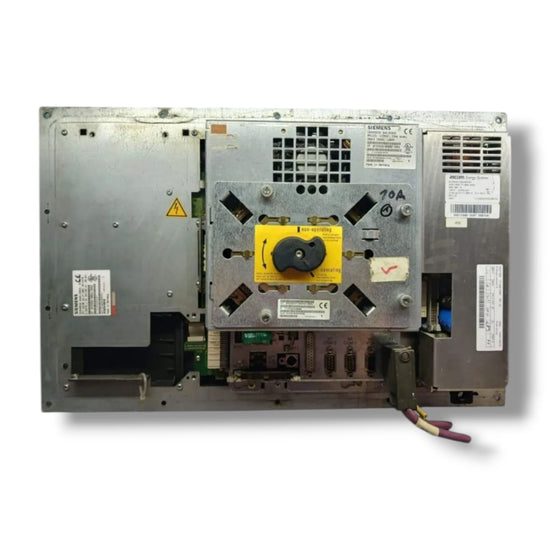 SIEMENS 6FC5210-0DA20-2AA1 y 6FC5203-0AB11-0AA2 CONTROL NUMERICO