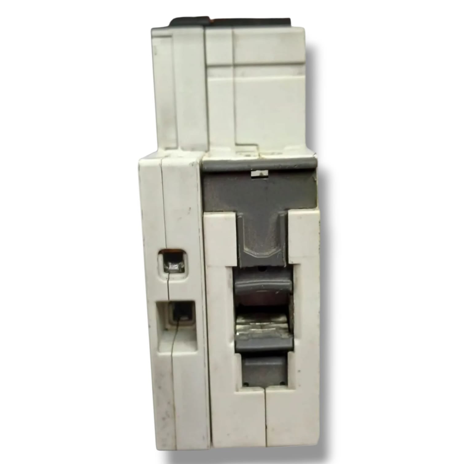 SIEMENS 5SY6110‑7 + 5ST2010  INTERRUPTOR MAGNETICO