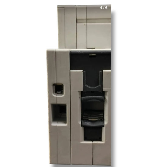 Siemens 5sy6106-7 Mcb C6 Con 5st3010 INTERRUPTOR AUTOMATICO CON DETALLE
