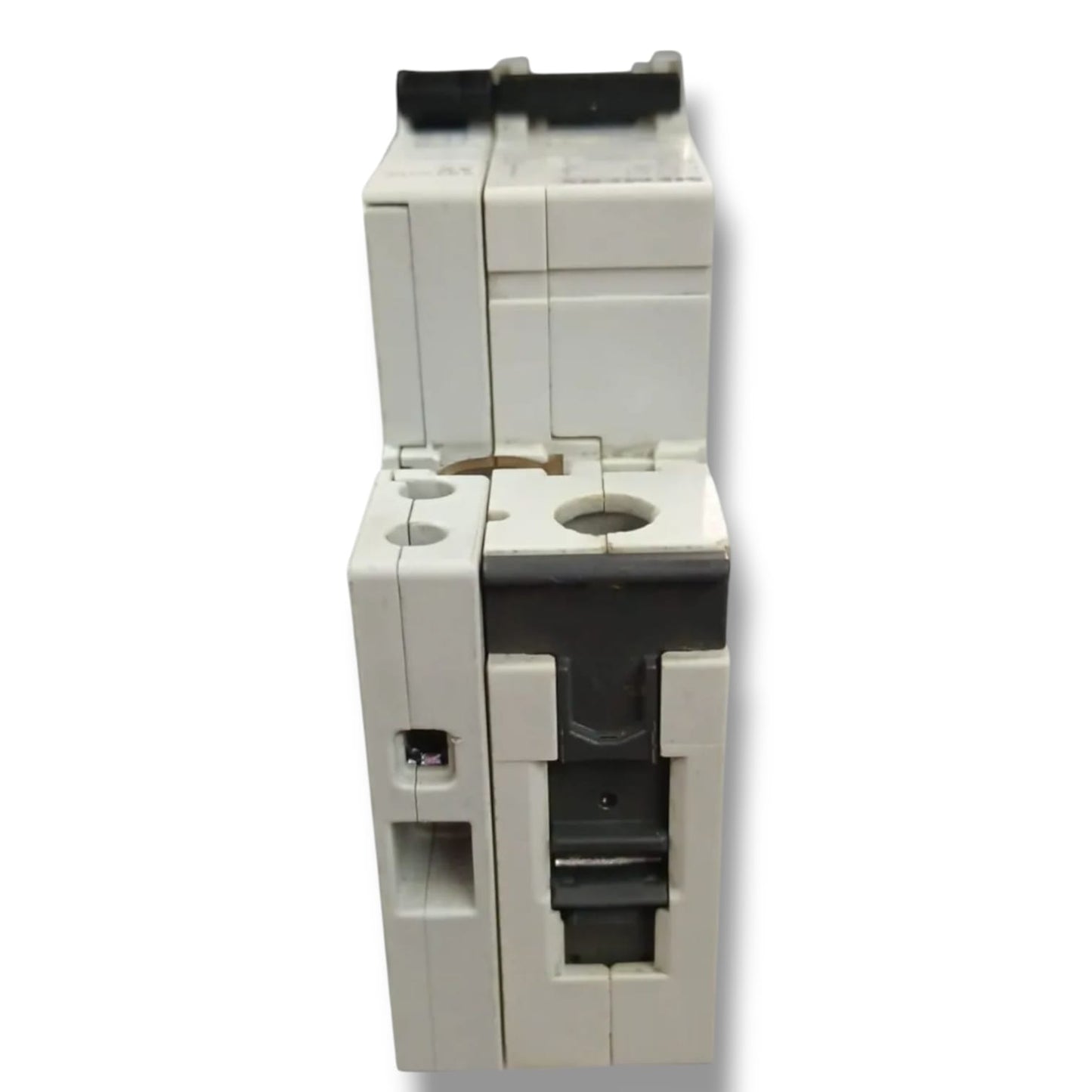SIEMENS 5SY6101-7 MCB C1 y el 5ST3010 INTERRUPTOR AUTOMATICO