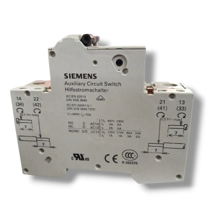 SIEMENS 5SY4106-8 MCB CON 5ST3010 INTERRUPTOR AUTOMATICO CON DETALLE
