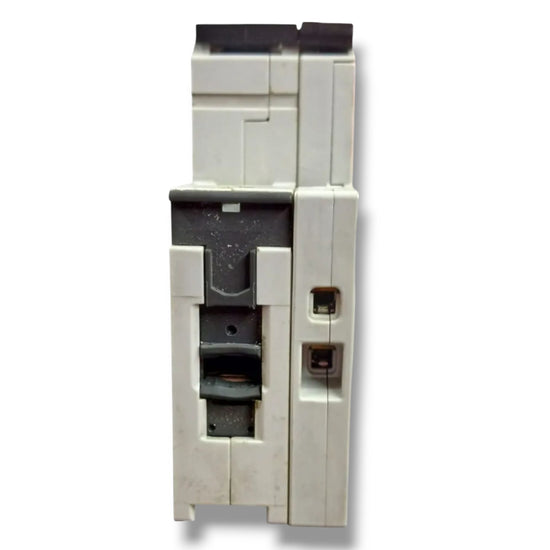 SIEMENS 5SY4106-7 MCB C6 con 5ST3010 INTERRUPTOR AUTOMATICO