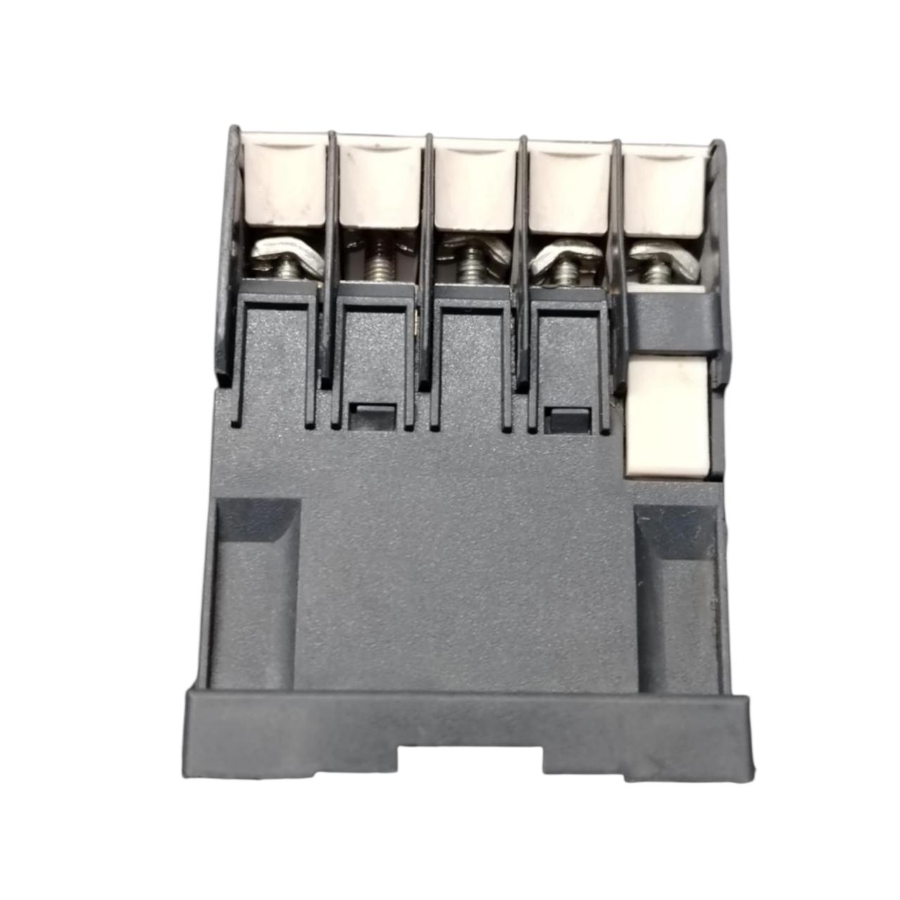 Schneider Electric Ca2kn 40p7 relé de control