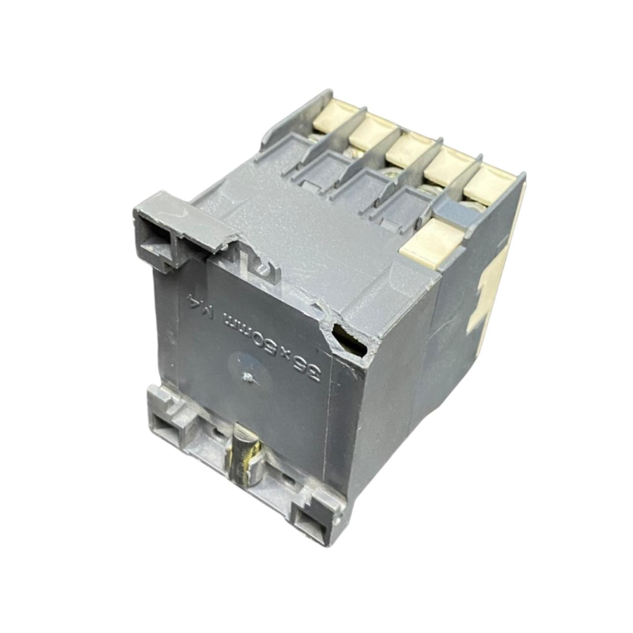 Schneider Electric Ca2kn 40p7 relé de control Con Detalle