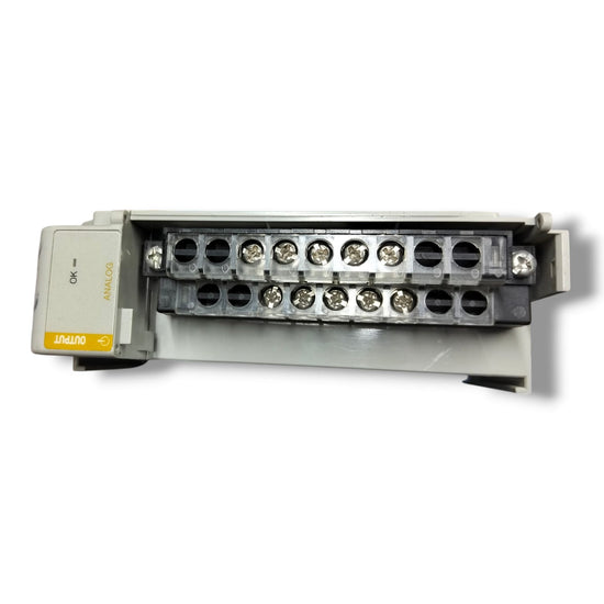 ALLEN BRADLEY 1769-OF2  Módulo de salida analógica