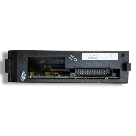 GE FANUC IC693MDL742D MODULO DE SALIDA CON DETALLE