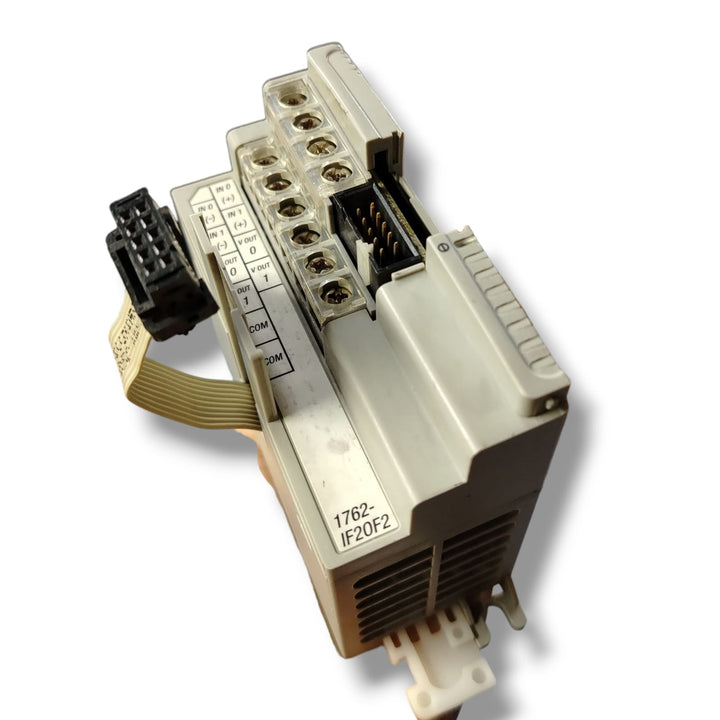 ALLEN BRADLEY 1762-IF2OF2 SER A  MODULO DE ENTRADAS Y SALIDAS