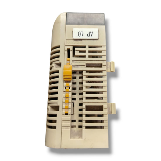 OMRON CQM1-OD214 Módulo de Seguridad