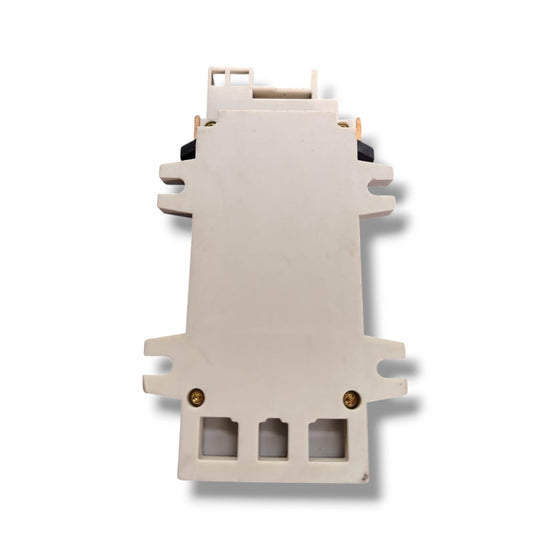 ALLEN BRADLEY 592-EC2BC SER A RELÉ