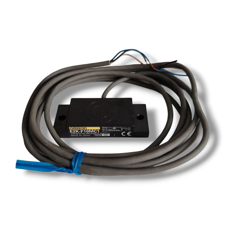 OMRON E2K-F10MC1 SENSOR